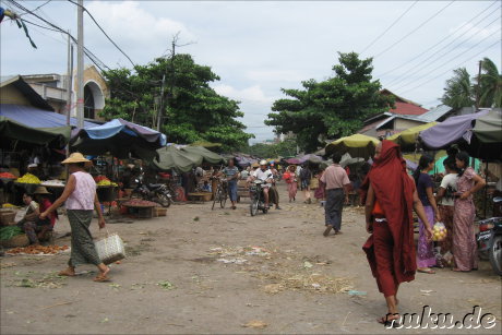 86th Street Market - Strassenmarkt in Mandalay, Myanmar