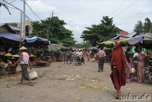 86th Street Market - Strassenmarkt in Mandalay, Myanmar