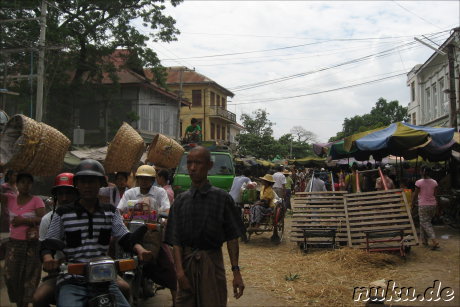 86th Street Market - Strassenmarkt in Mandalay, Myanmar