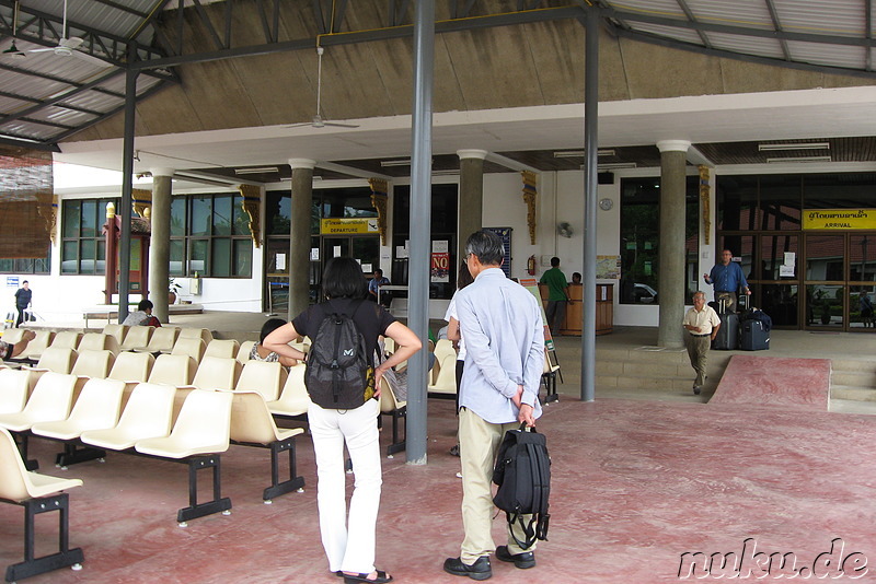Am Flughafen in Luang Prabang