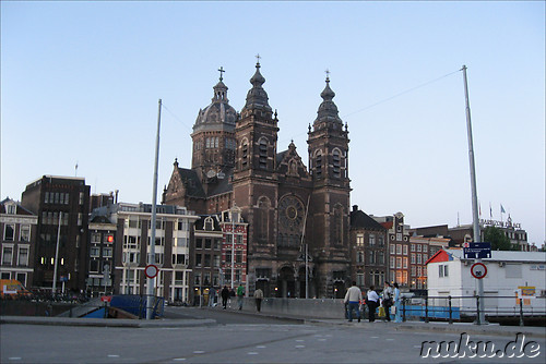 Am Hauptbahnhof von Amsterdam