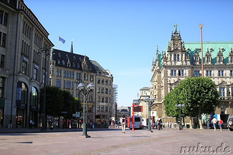 Am Rathaus in Hamburg