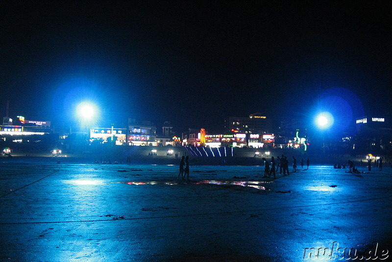 Am Strand bei Nacht