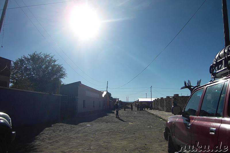 Ankunft in dem Wüstenort Culpina, Uyuni, Bolivien