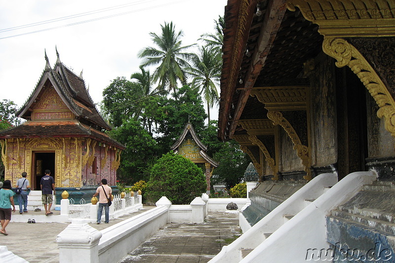 Auf dem Gelände des Xieng Thong Tempels in Luang Prabang