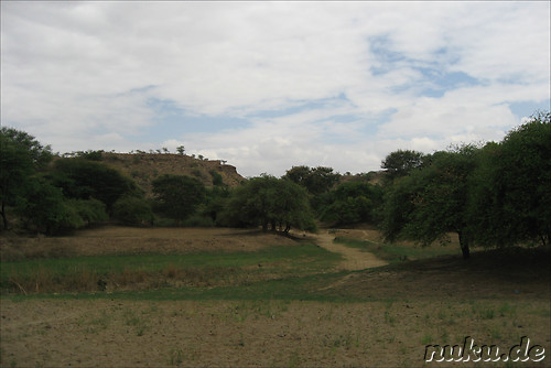 Auf dem Weg zur Kyauk Gu Ohnmin Cave