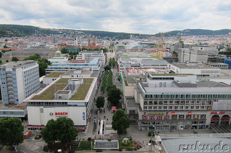 Ausblick auf Stuttgart von der Aussichtsplattform im Hauptbahnhof