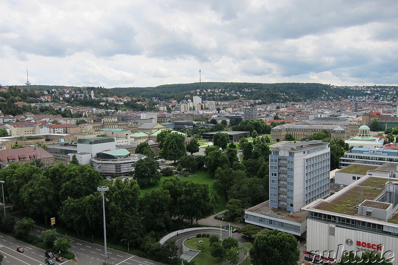 Ausblick auf Stuttgart von der Aussichtsplattform im Hauptbahnhof