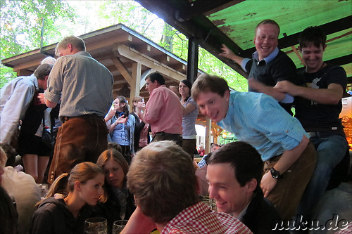 Bei Hofmann's Keller (Kulmbacher Moenchshof) auf dem Annafest