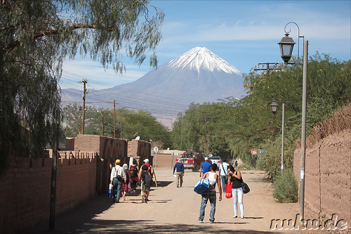 Blick auf den Licancabur Vulkan vom San Pedro de Atacama, Chile