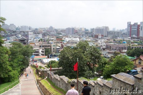 Blick auf Suwon, Stadtmauer