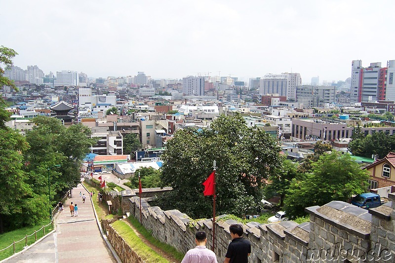 Blick auf Suwon, Stadtmauer