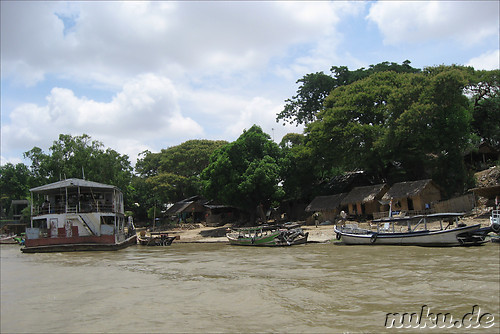 Bootsfahrt auf dem Ayeyarwady River in Bagan, Myanmar