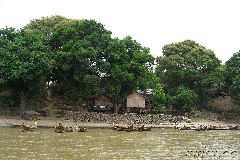 Bootsfahrt auf dem Ayeyarwady River in Bagan, Myanmar