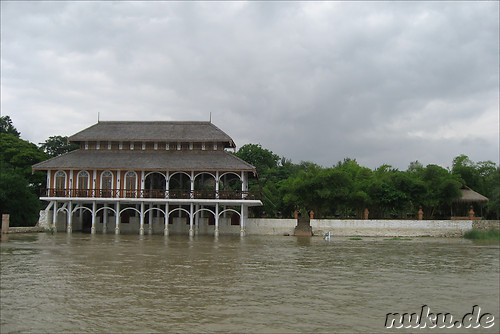 Bootsfahrt auf dem Ayeyarwady River in Bagan, Myanmar
