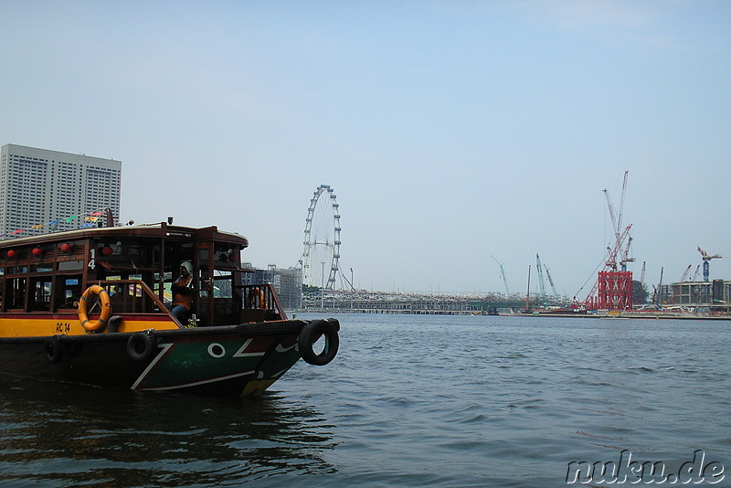 Bootsfahrt auf dem Singapore River in Singapur