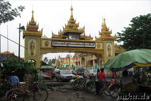 Botataung Paya - Tempel in Yangon, Myanmar