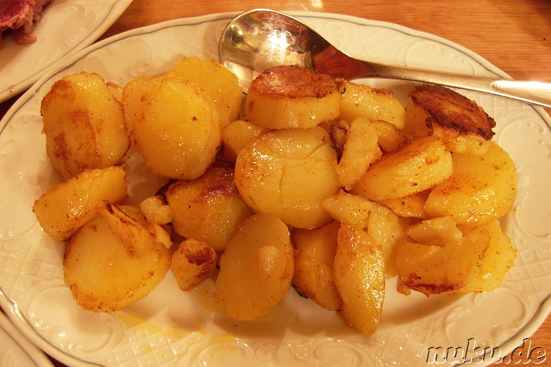 Bratkartoffeln - Hessische Kücke im Gemalten Haus
