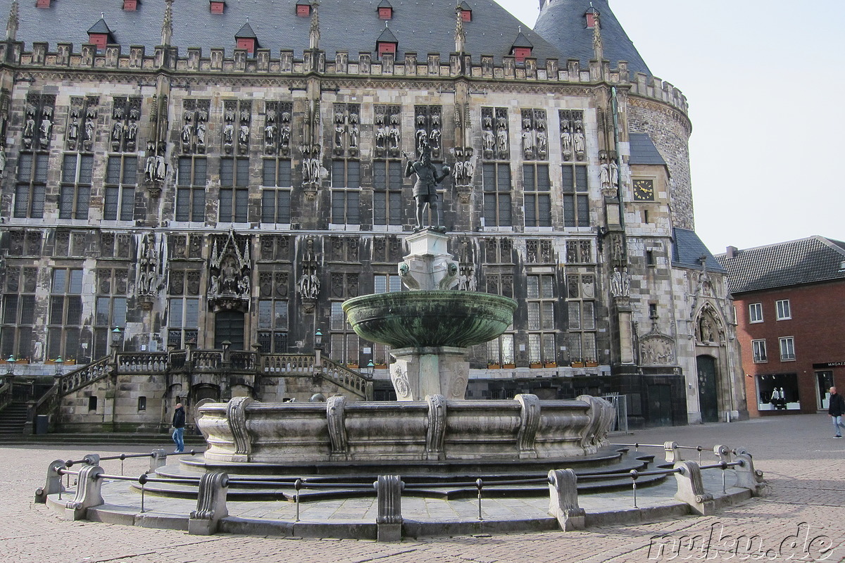 Rathaus Am Markt Aachen Nordrhein Westfalen Deutschland Westeuropa