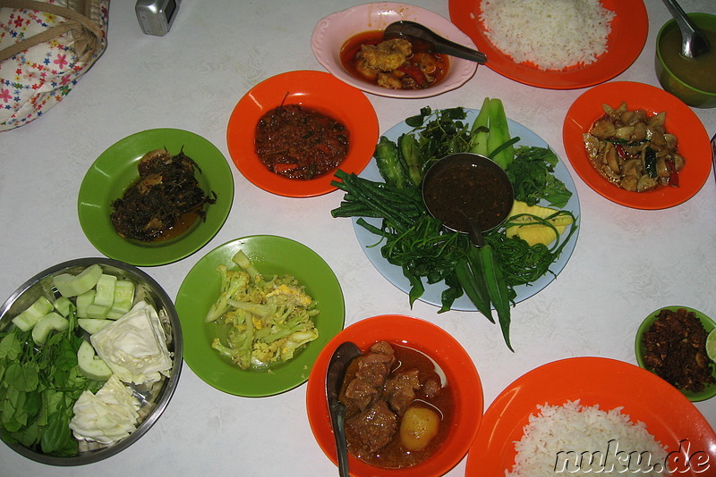 Burmesische Küche im Too Too Restaurant in Mandalay