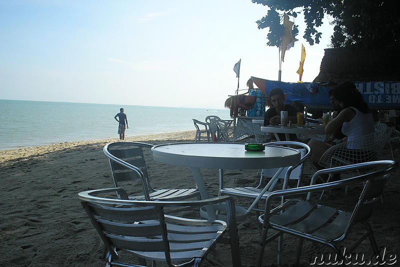 Cafe am Strand von Batu Ferringhi, Pulau Penang, Malaysia