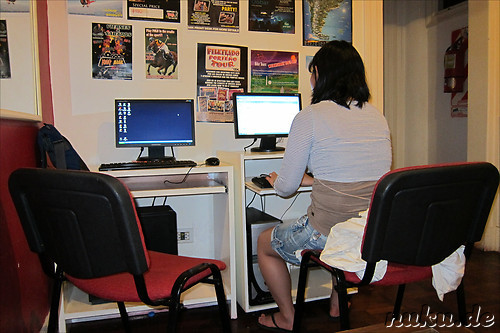 Computerraum im Terrazas Estoril Hostel in Buenos Aires, Argentinien