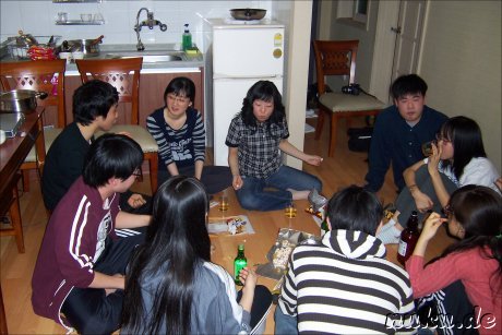 Das inoffizielle Abendprogramm in unserer Wohnung <img src=