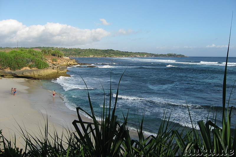 Dreamland Beach auf der Insel Nusa Lembongan in Indonesien