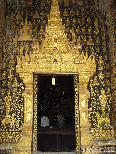 Eingang zum Wat Xieng Thong