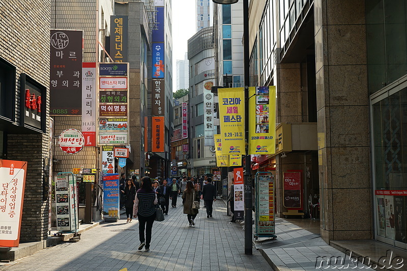 Einkaufsviertel Myeongdong in Seoul, Korea