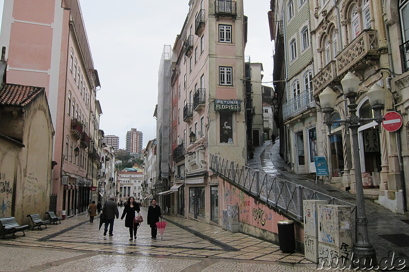 Einkaufsviertel Rua Ferreira Borges in Coimbra, Portugal
