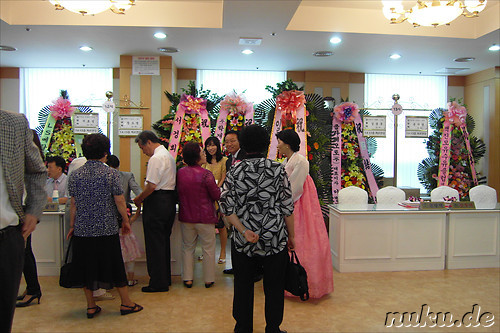 Erste Besichtigung der Wedding Hall (waehrend einer anderen Hochzeitsfeier)