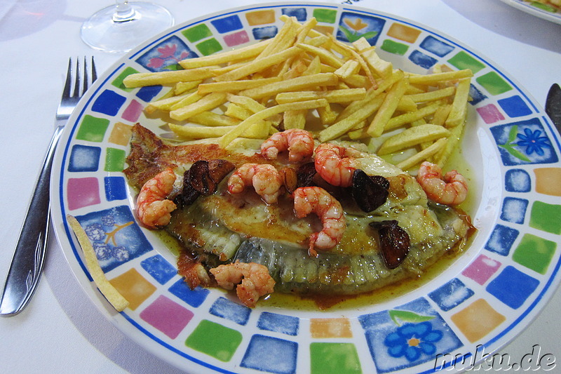 Fisch im Restaurant Casa Pepe in Alicante, Spanien