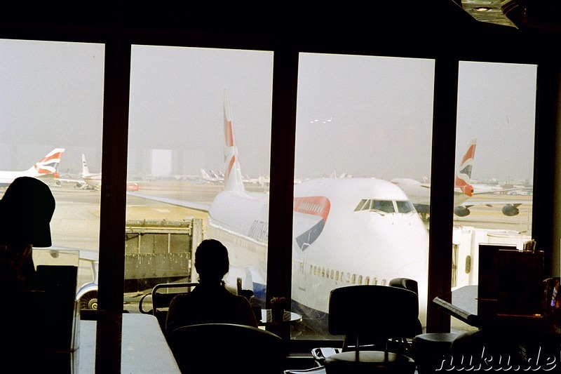Flugzeuge von British Airways am Flughafen in London, England