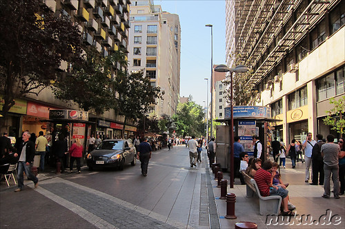 Fussgaengerzone Paseo Huerfanos in Santiago de Chile