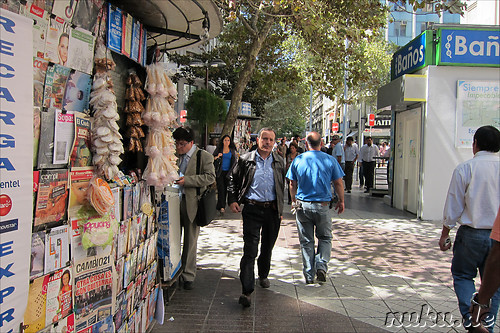 Fussgaengerzone Paseo Huerfanos in Santiago de Chile