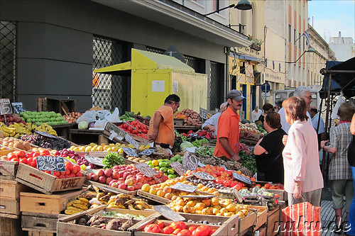 Fussgaengerzone Sarandi Street in Montevideo, Uruguay