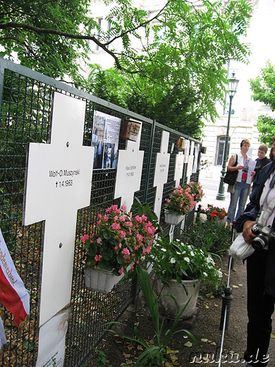 Gedenktafeln an die Opfer der Mauer