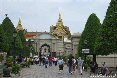 Grand Palace (Koenigspalast) und Wat Phra Kaeo Tempel in Bangkok, Thailand