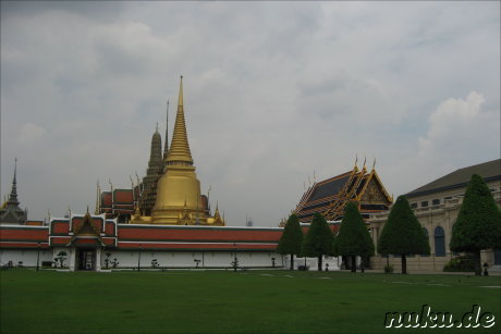 Grand Palace (Koenigspalast) und Wat Phra Kaeo Tempel in Bangkok, Thailand