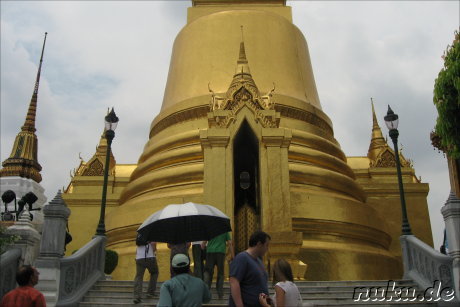 Grand Palace (Koenigspalast) und Wat Phra Kaeo Tempel in Bangkok, Thailand