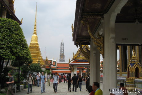 Grand Palace (Koenigspalast) und Wat Phra Kaeo Tempel in Bangkok, Thailand