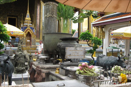 Grand Palace (Koenigspalast) und Wat Phra Kaeo Tempel in Bangkok, Thailand