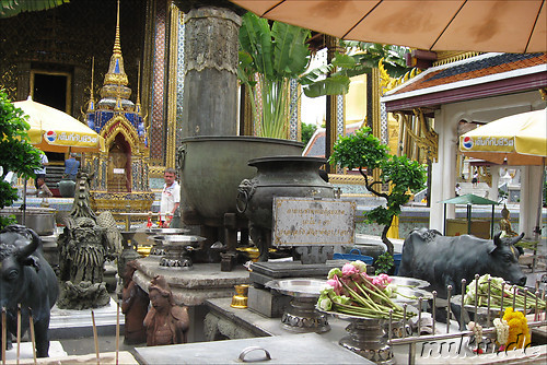 Grand Palace (Koenigspalast) und Wat Phra Kaeo Tempel in Bangkok, Thailand