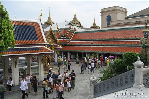 Grand Palace (Koenigspalast) und Wat Phra Kaeo Tempel in Bangkok, Thailand