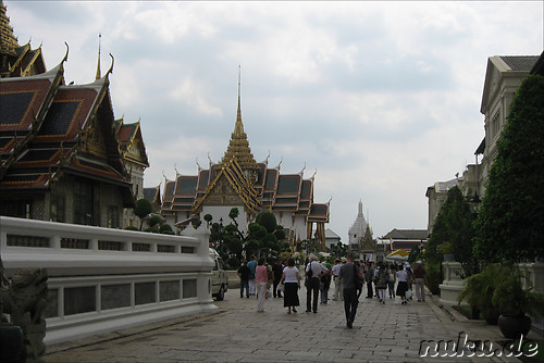 Grand Palace (Koenigspalast) und Wat Phra Kaeo Tempel in Bangkok, Thailand