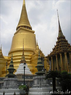 Grand Palace (Koenigspalast) und Wat Phra Kaeo Tempel in Bangkok, Thailand
