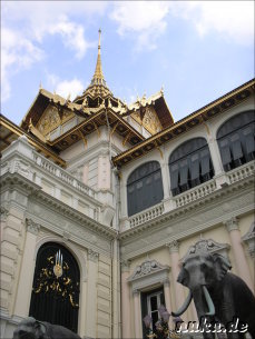 Grand Palace (Koenigspalast) und Wat Phra Kaeo Tempel in Bangkok, Thailand