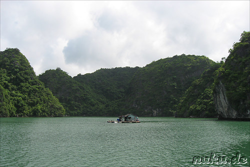 Hausboot in Halong Bay, Vietnam