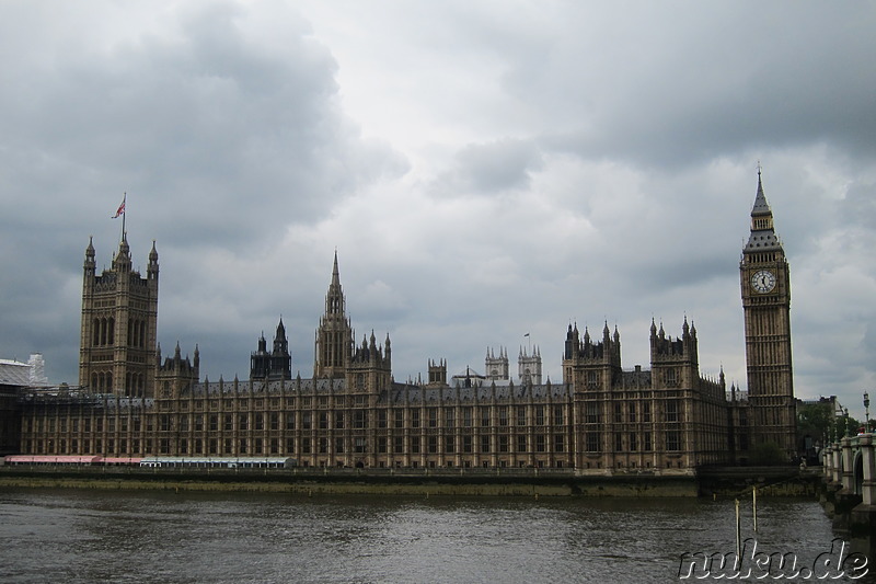 Houses of Parliament und Big Ben in London, England